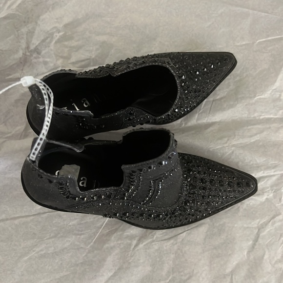 Gianni Bini Brees Rhinestone Metallic Western Booties - Picture 2 of 11